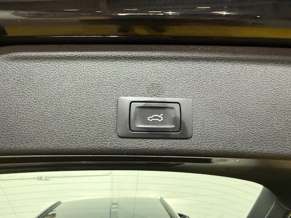 Used Audi A4 Avant 2017 for sale - 76270188: Photo 75