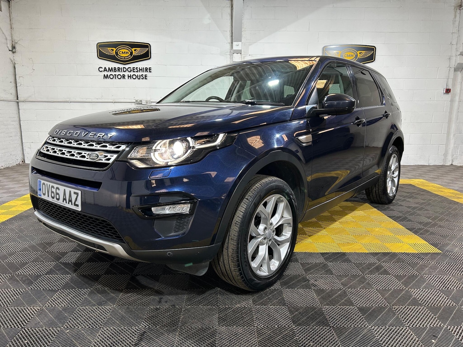Used Land Rover Discovery Sport 2016 for sale - 76991719: Photo 3