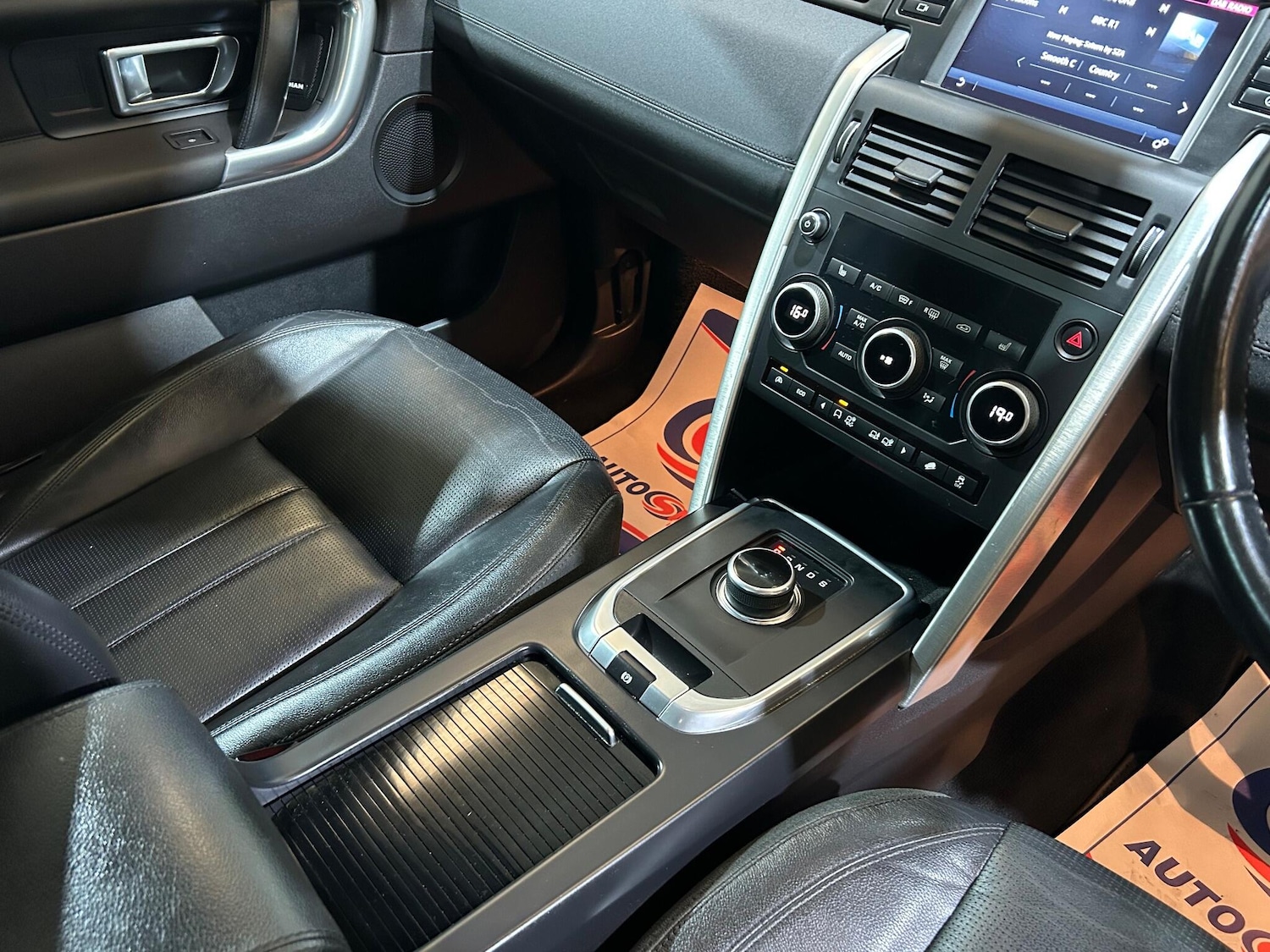 Used Land Rover Discovery Sport 2016 for sale - 76991719: Photo 30