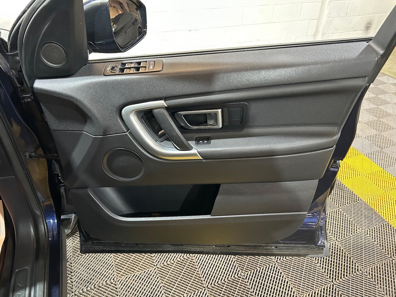 Used Land Rover Discovery Sport 2016 for sale - 76991719: Photo 53