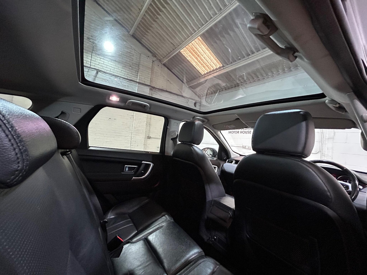 Used Land Rover Discovery Sport 2016 for sale - 76991719: Photo 61