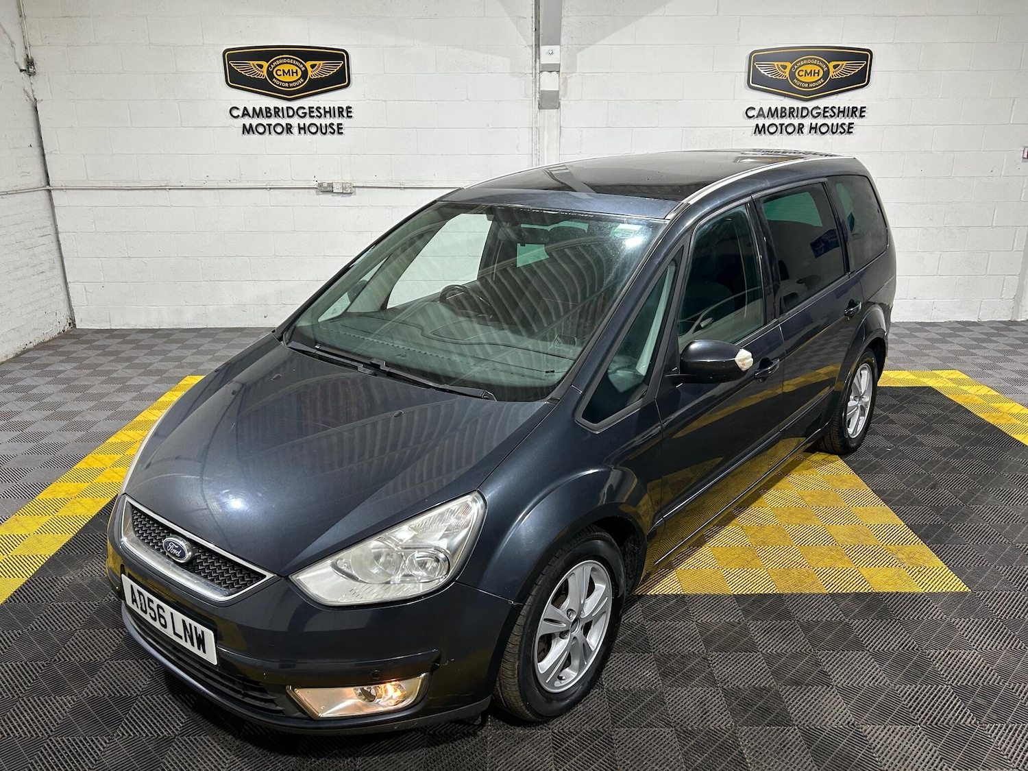Used Ford Galaxy 2007 for sale - 76667321: Photo 2