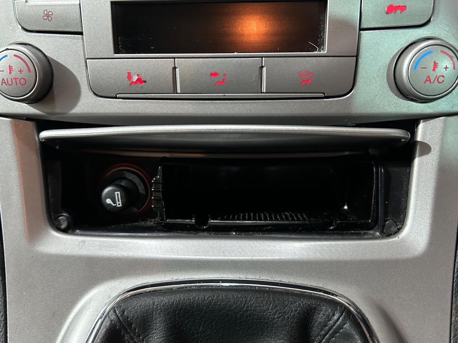 Used Ford Galaxy 2007 for sale - 76667321: Photo 23