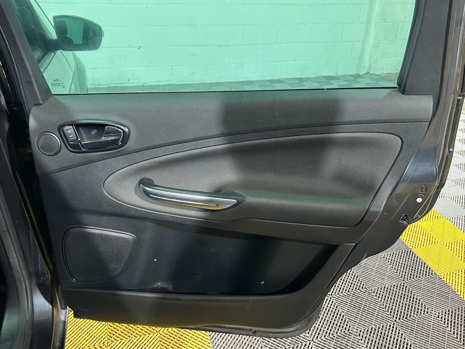 Used Ford Galaxy 2007 for sale - 76667321: Photo 43