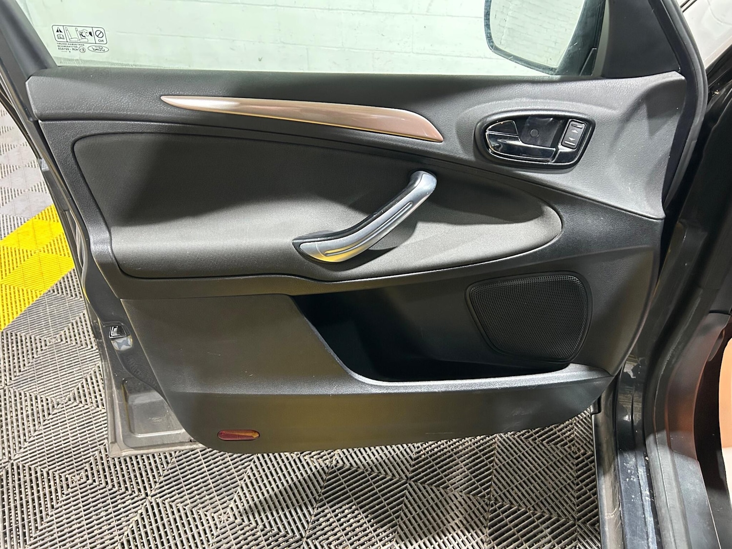 Used Ford Galaxy 2007 for sale - 76667321: Photo 61