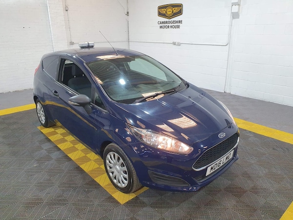 Used Ford Fiesta Van 2016 for sale - 74382797: Photo 19