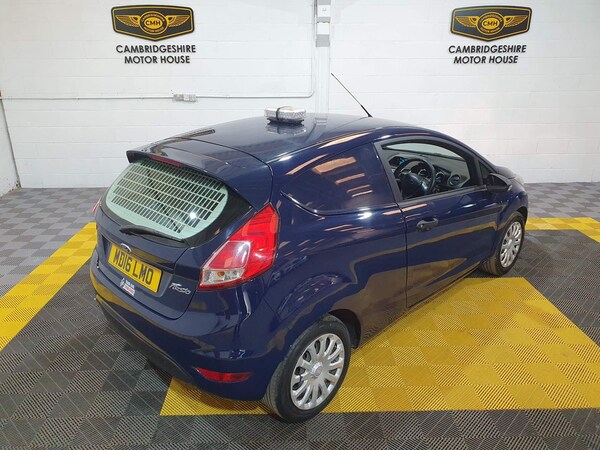 Used Ford Fiesta Van 2016 for sale - 74382797: Photo 21