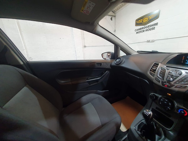 Used Ford Fiesta Van 2016 for sale - 74382797: Photo 24