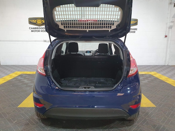 Used Ford Fiesta Van 2016 for sale - 74382797: Photo 58