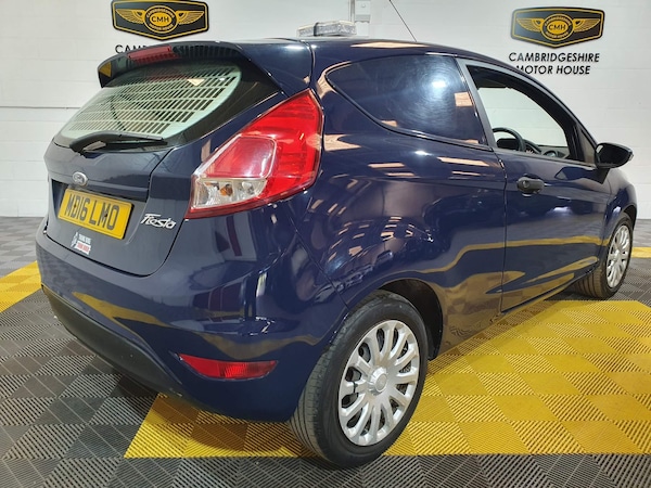 Used Ford Fiesta Van 2016 for sale - 74382797: Photo 9