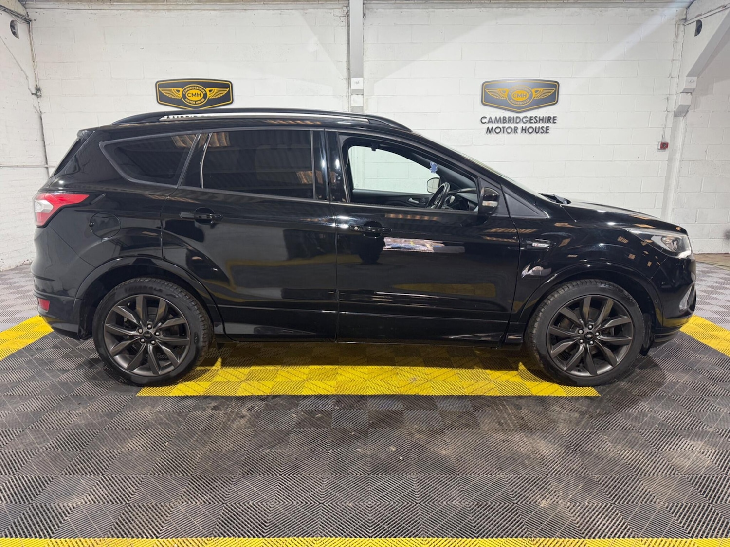 Used Ford Kuga 2018 for sale - 77537643: Photo 24