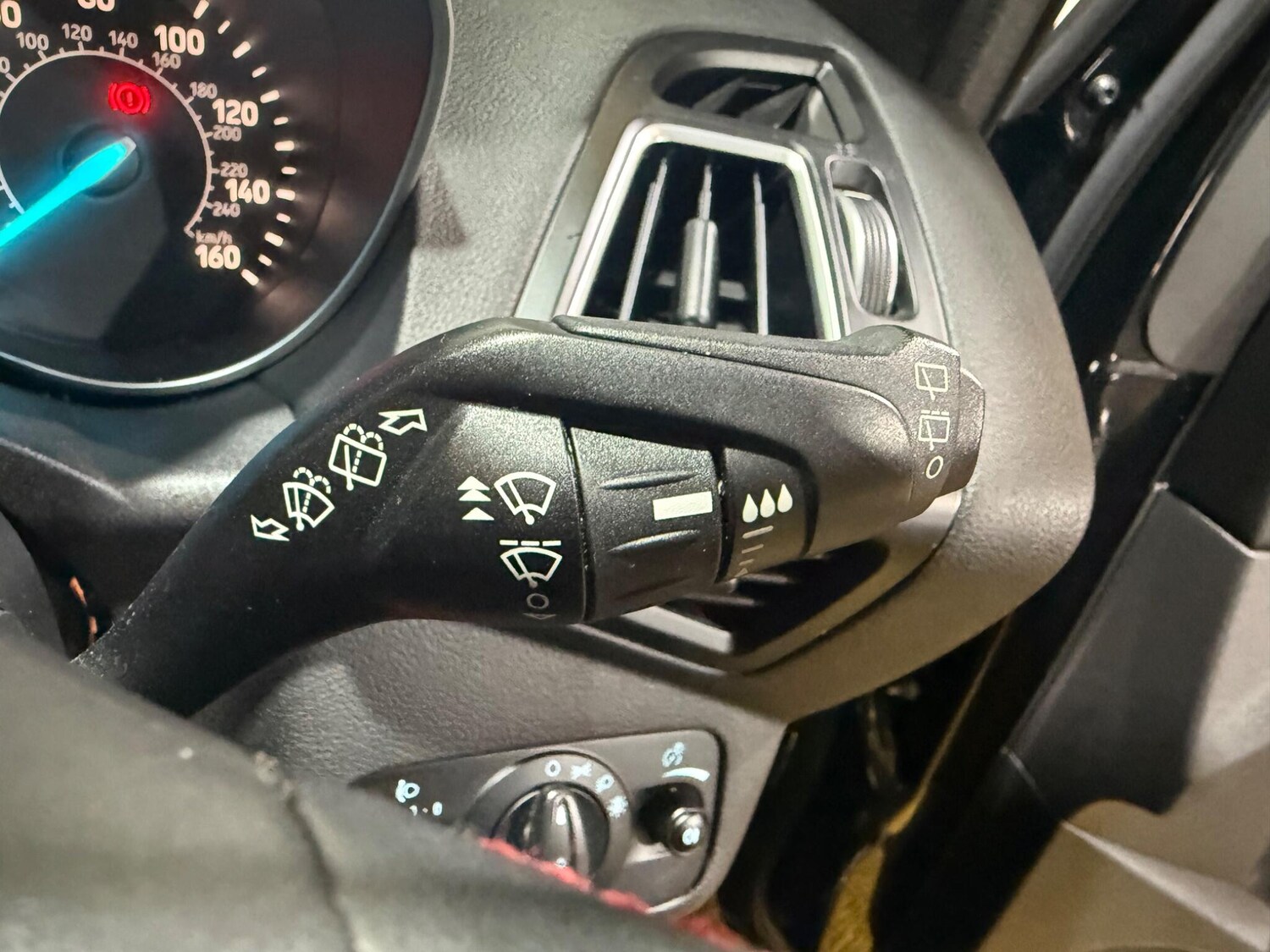 Used Ford Kuga 2018 for sale - 77537643: Photo 29