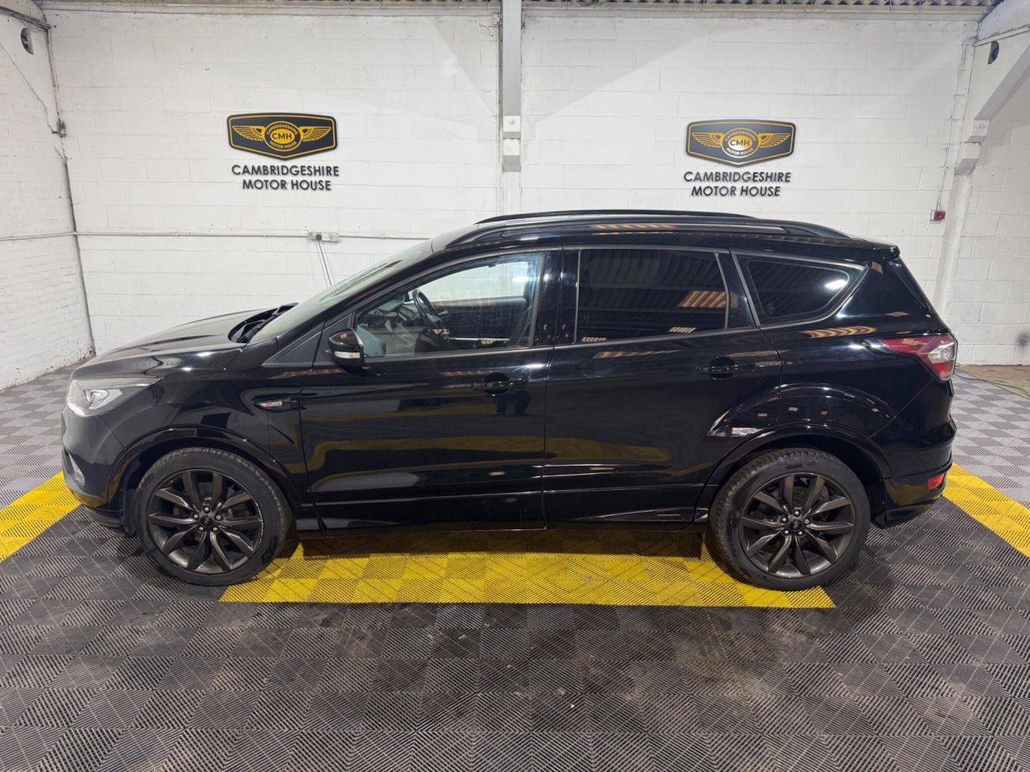 Used Ford Kuga 2018 for sale - 77537643: Photo 40