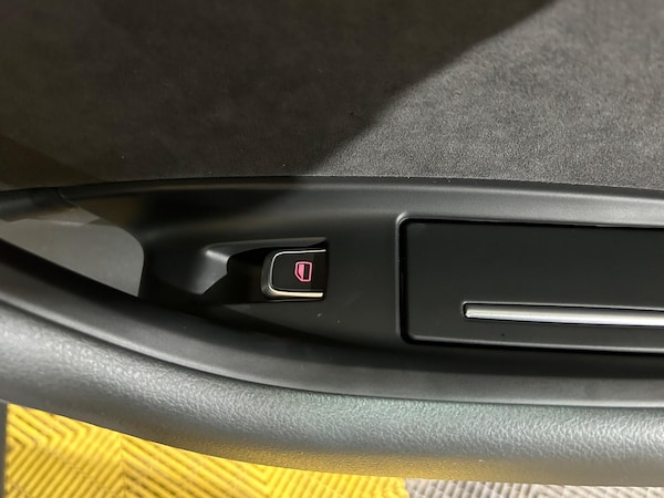 Used Audi A6 Saloon 2016 for sale - 76138609: Photo 55