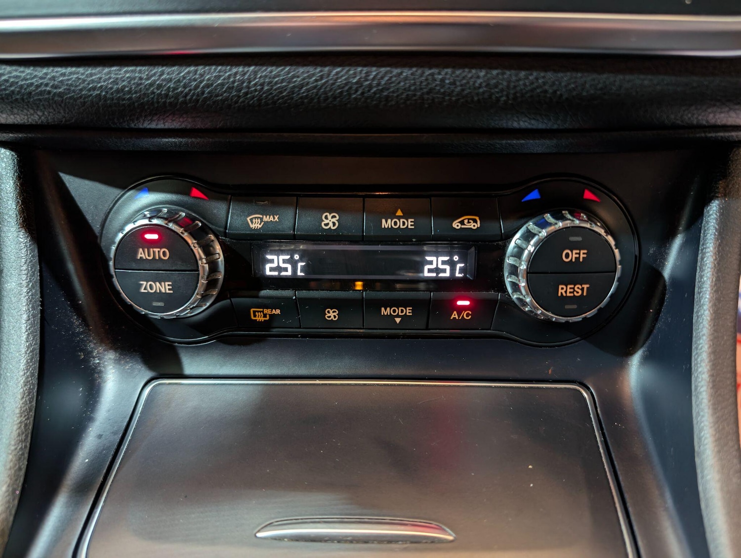 Used Mercedes-Benz C Class 2018 for sale - 77882833: Photo 17