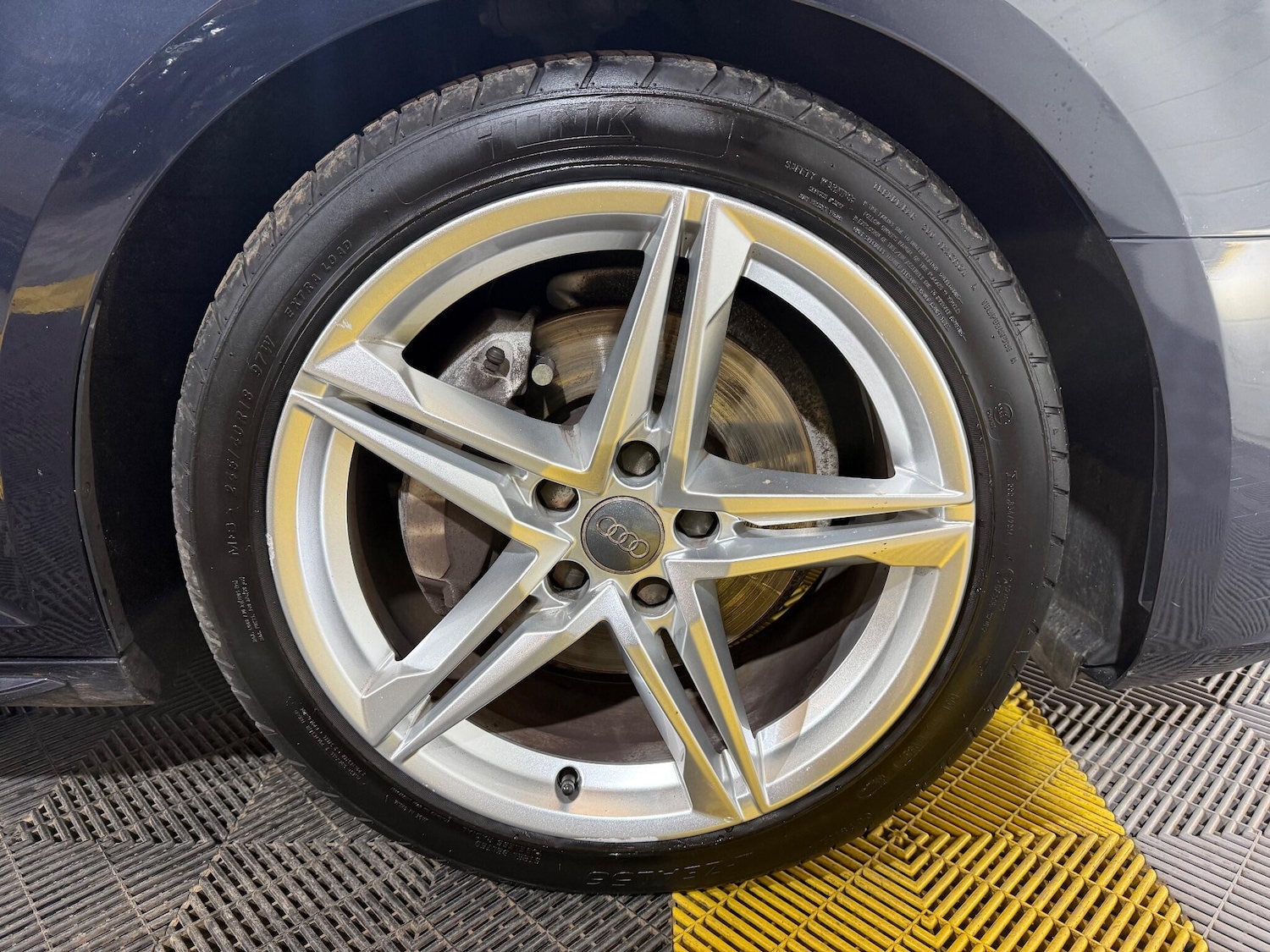 Used Audi A4 2017 for sale - 76989570: Photo 70