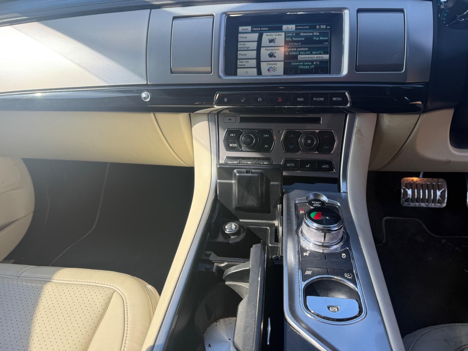 Used Jaguar XF 2014 for sale - 77978328: Photo 4