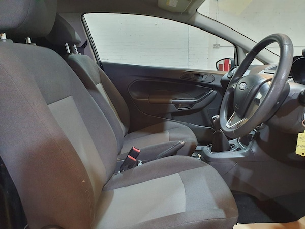 Used Ford Fiesta Van 2016 for sale - 74383979: Photo 42