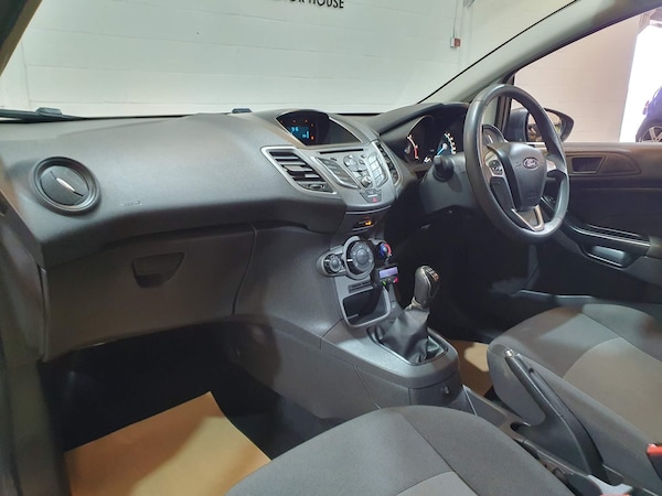 Used Ford Fiesta Van 2016 for sale - 74383979: Photo 49