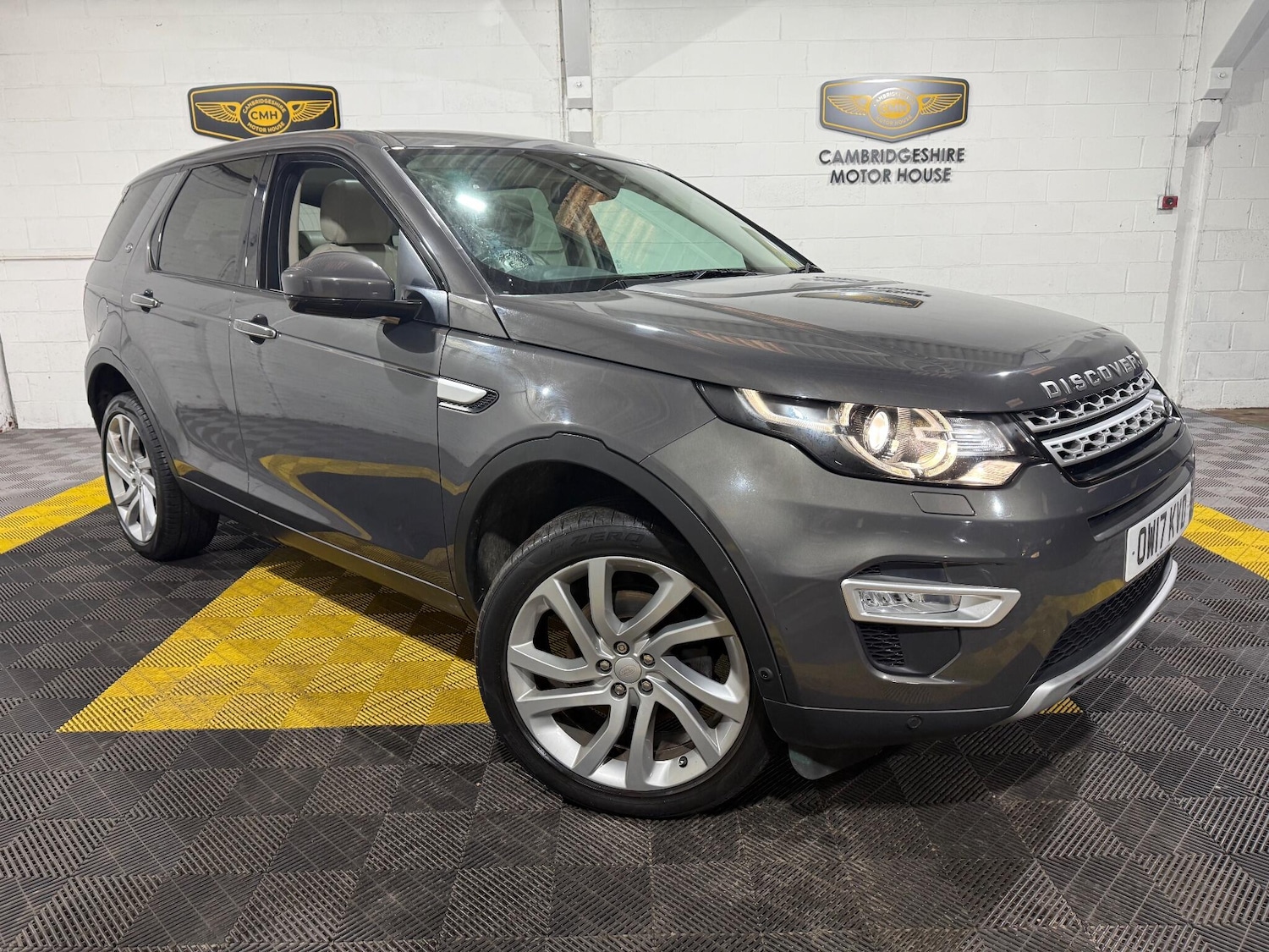 Used Land Rover Discovery Sport 2017 for sale - 76865994: Photo 1