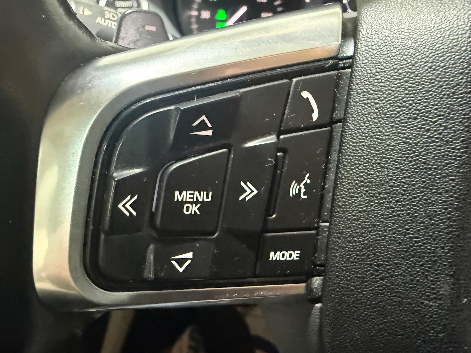 Used Land Rover Discovery Sport 2017 for sale - 76865994: Photo 27