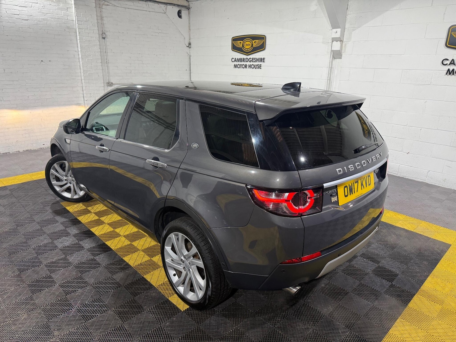 Used Land Rover Discovery Sport 2017 for sale - 76865994: Photo 33