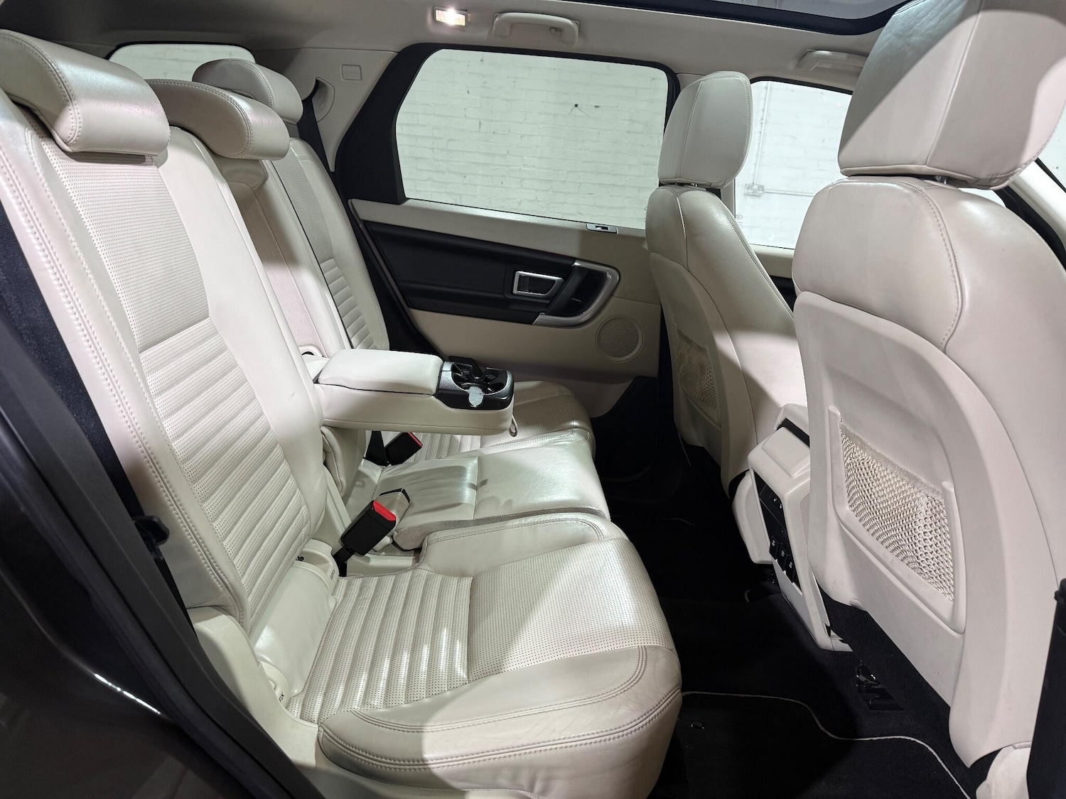 Used Land Rover Discovery Sport 2017 for sale - 76865994: Photo 46