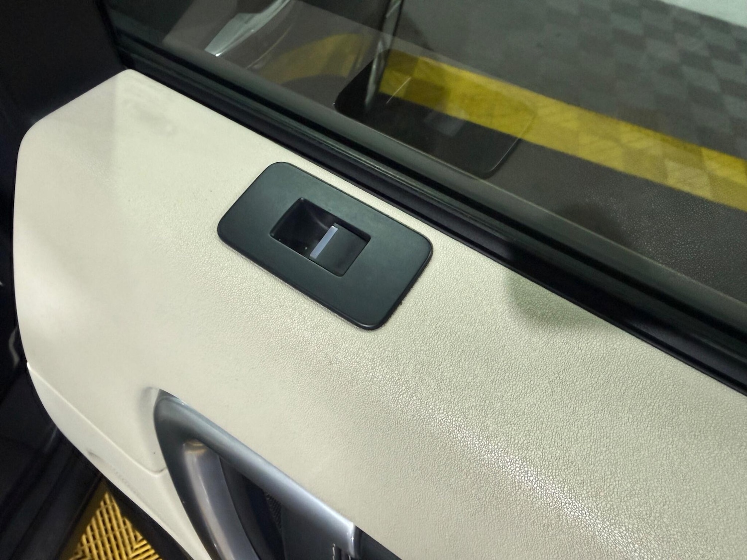 Used Land Rover Discovery Sport 2017 for sale - 76865994: Photo 49