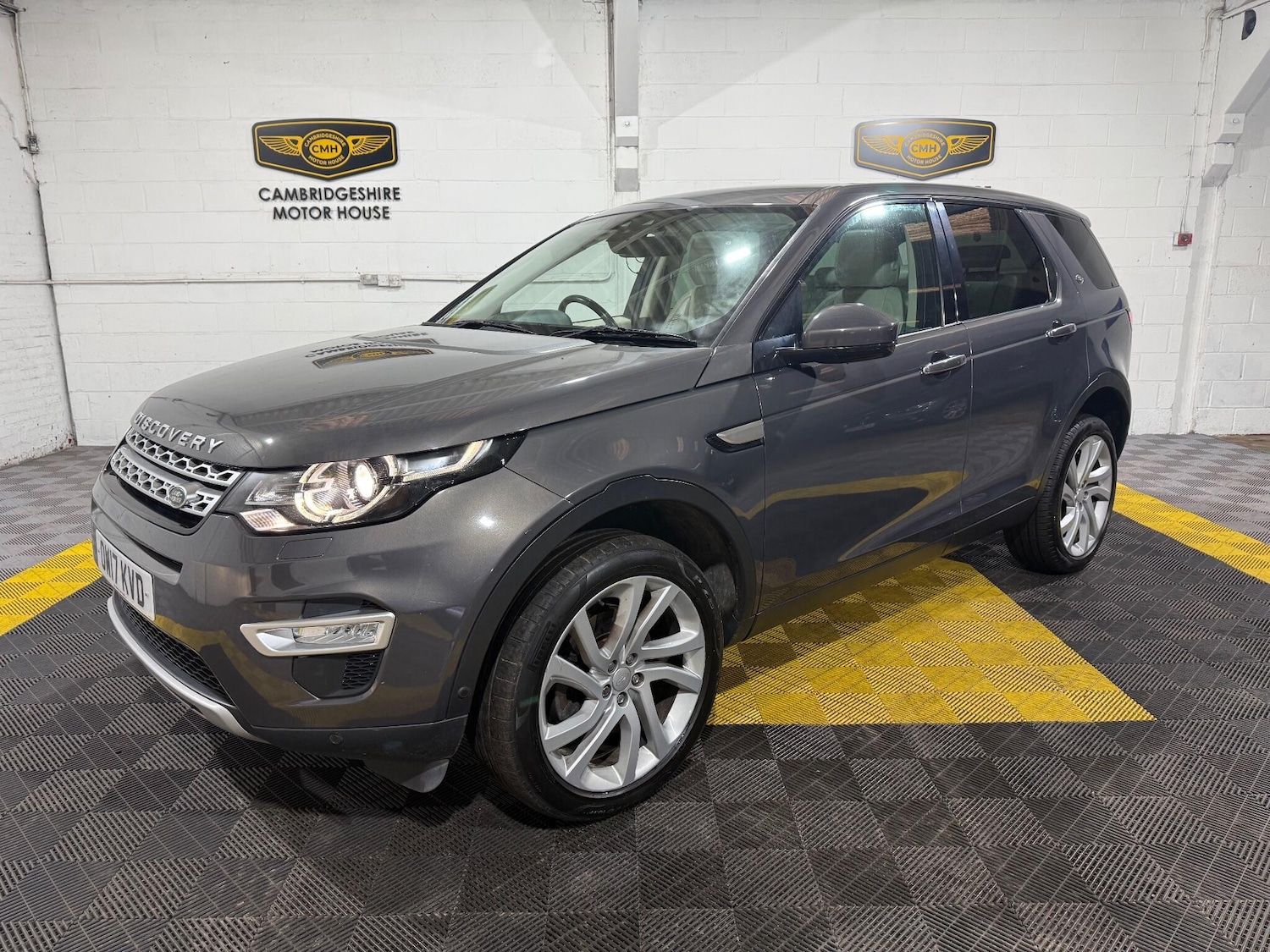 Used Land Rover Discovery Sport 2017 for sale - 76865994: Photo 5