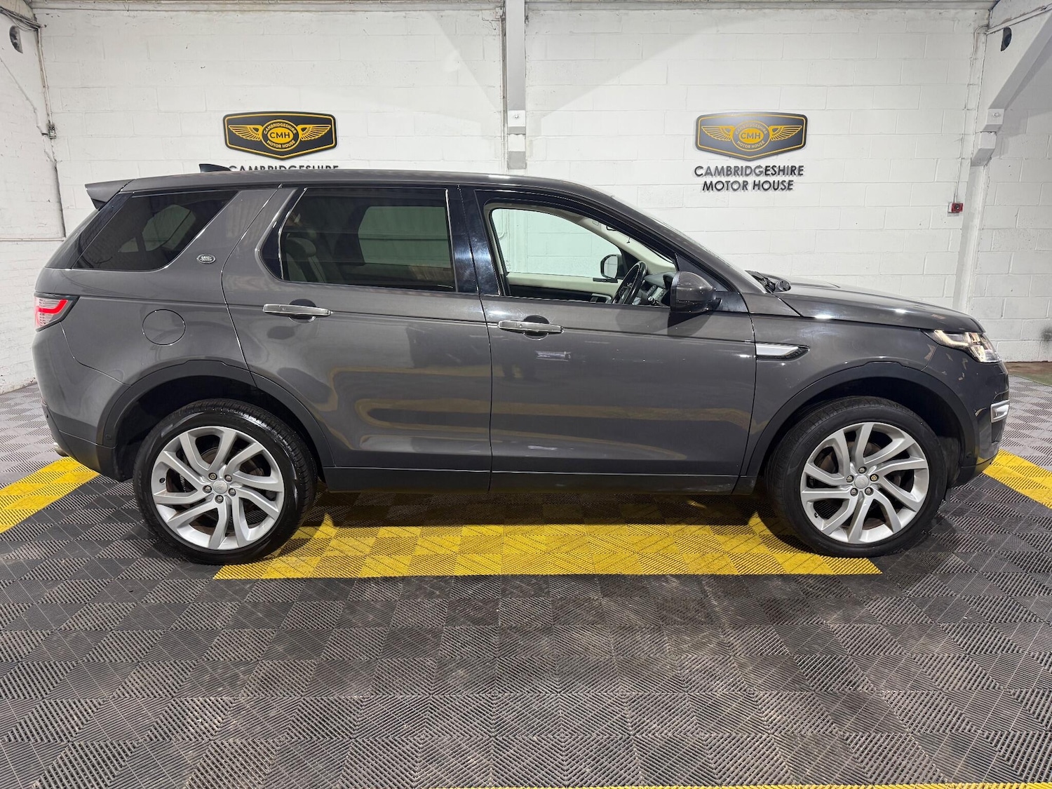 Used Land Rover Discovery Sport 2017 for sale - 76865994: Photo 56