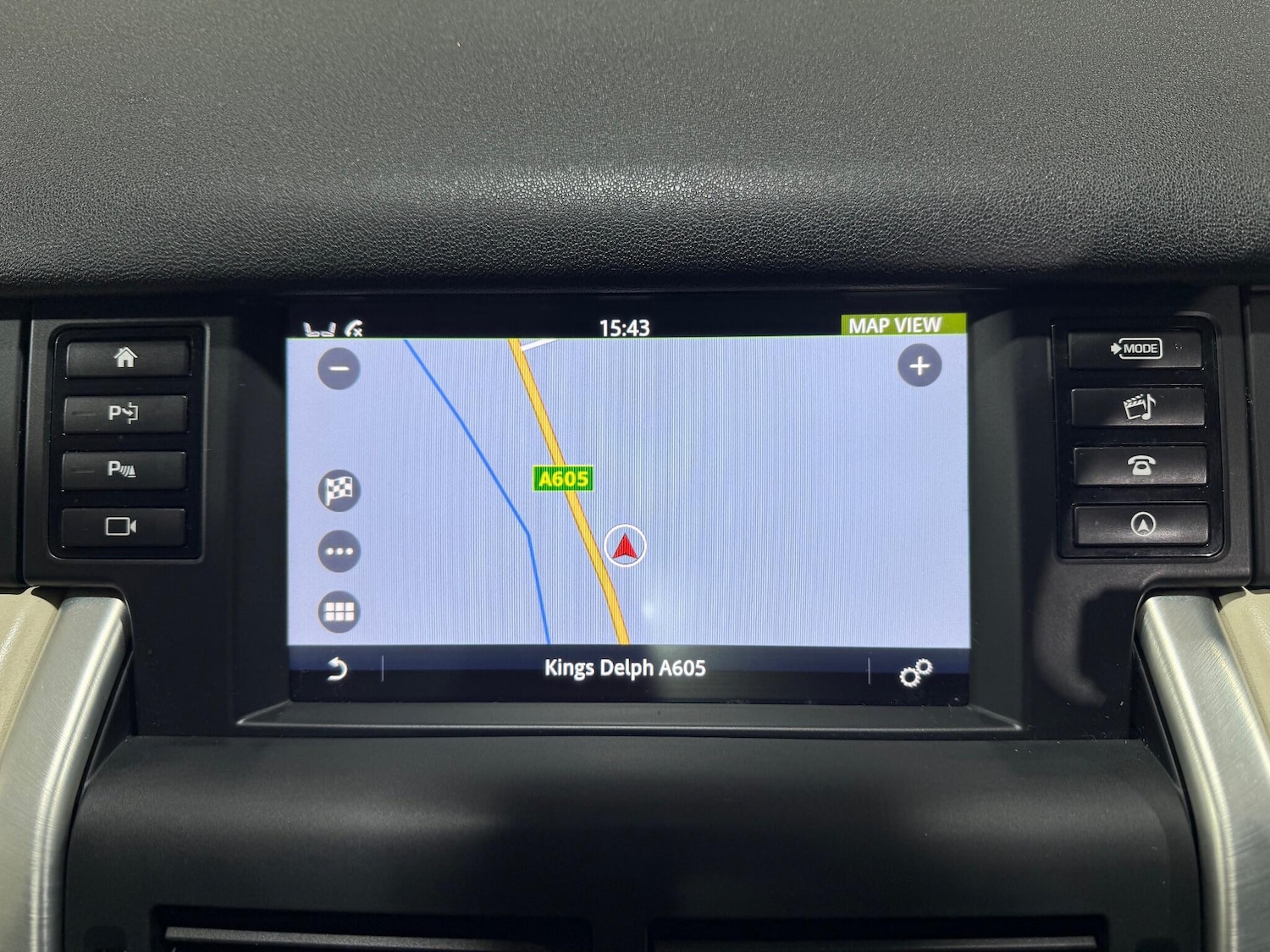 Used Land Rover Discovery Sport 2017 for sale - 76865994: Photo 7