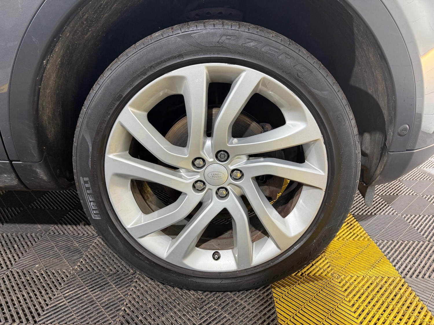 Used Land Rover Discovery Sport 2017 for sale - 76865994: Photo 73