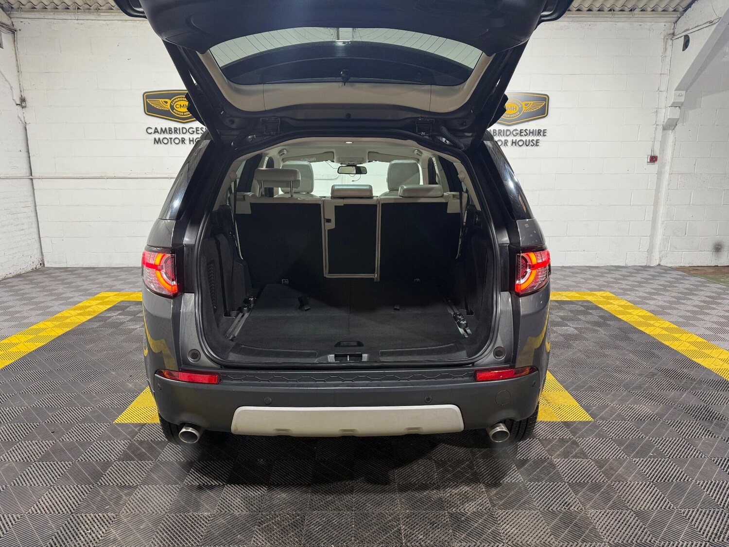 Used Land Rover Discovery Sport 2017 for sale - 76865994: Photo 78