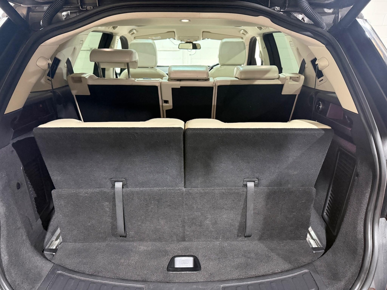 Used Land Rover Discovery Sport 2017 for sale - 76865994: Photo 80