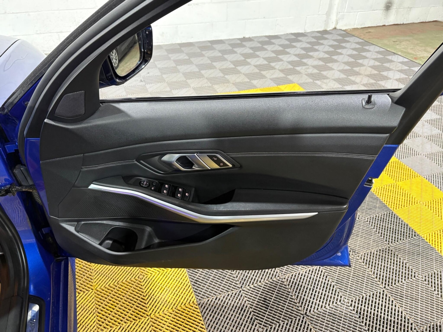 Used BMW 3 Series 2020 for sale - 77050115: Photo 40