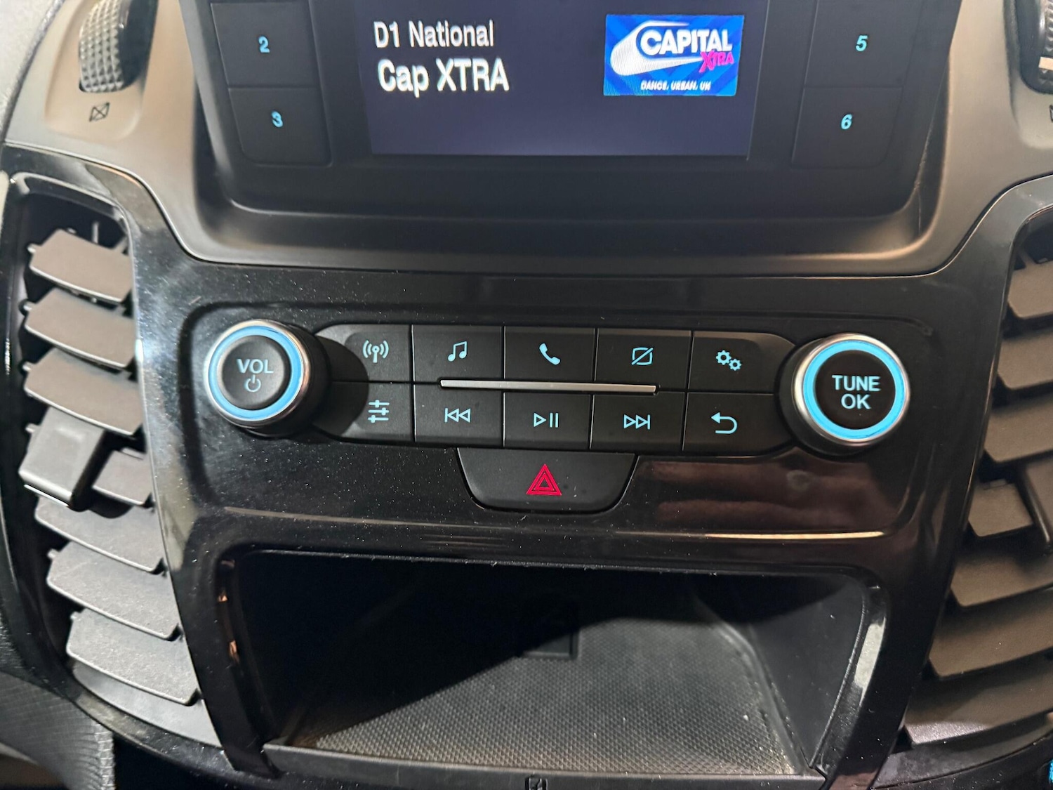 Used Ford Transit Connect 2019 for sale - 76645678: Photo 27