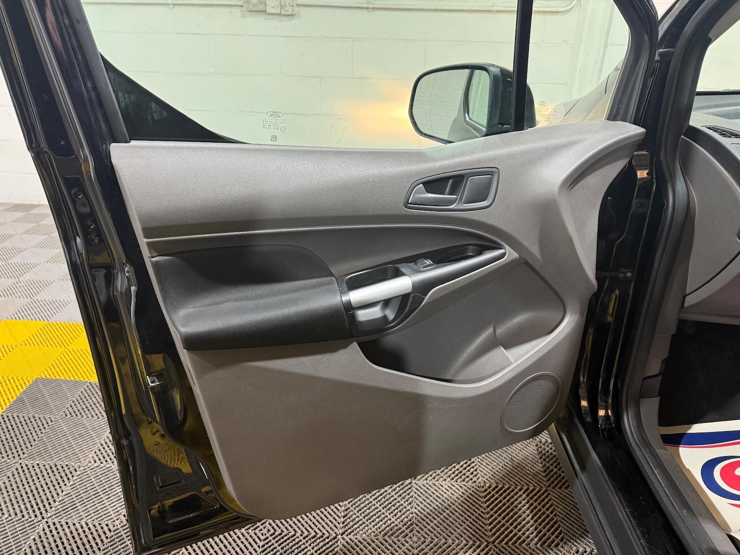 Used Ford Transit Connect 2019 for sale - 76645678: Photo 44