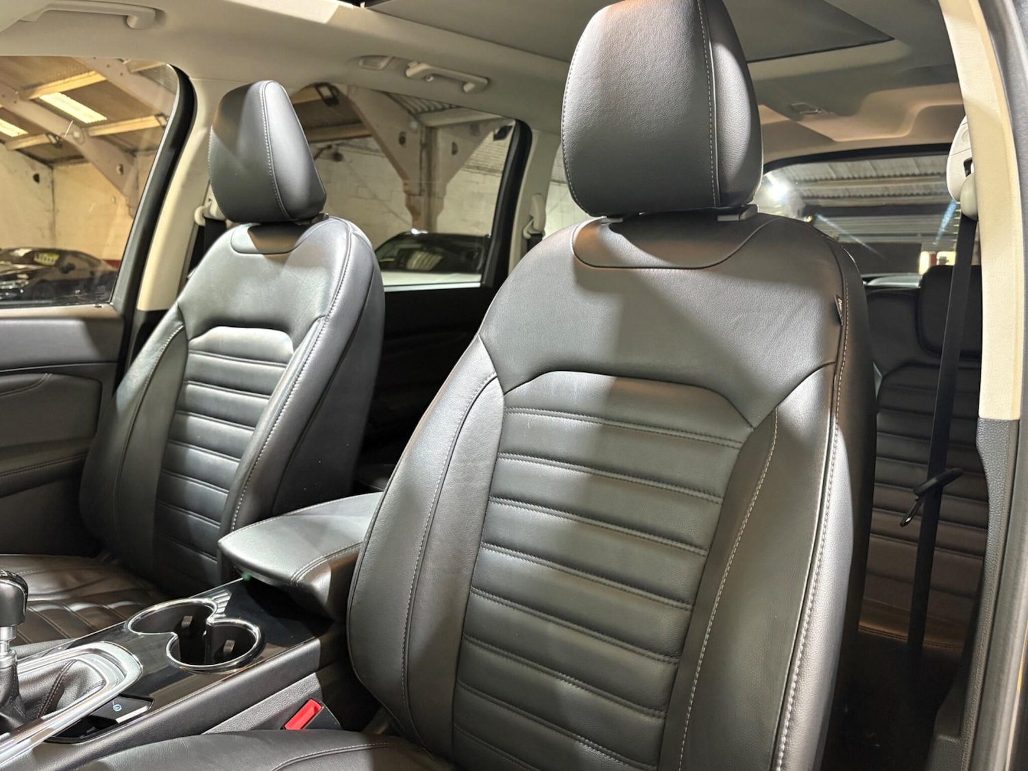 Used Ford Galaxy 2017 for sale - 76608139: Photo 23