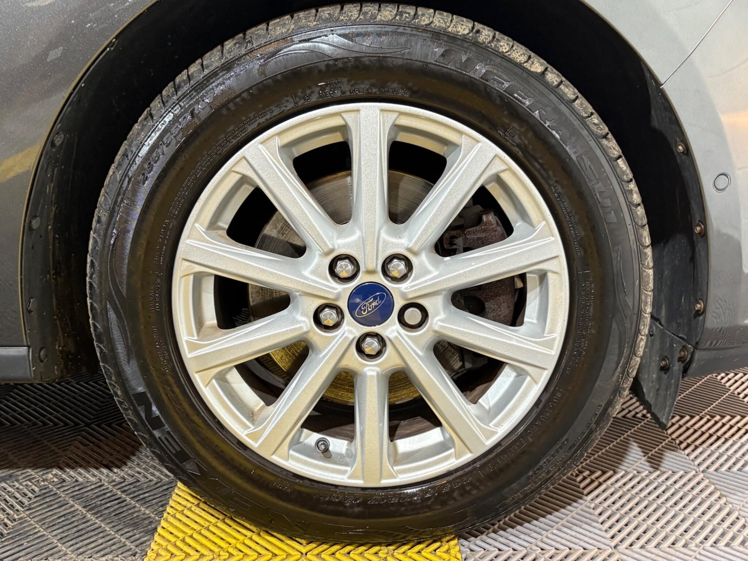 Used Ford Galaxy 2017 for sale - 76608139: Photo 35