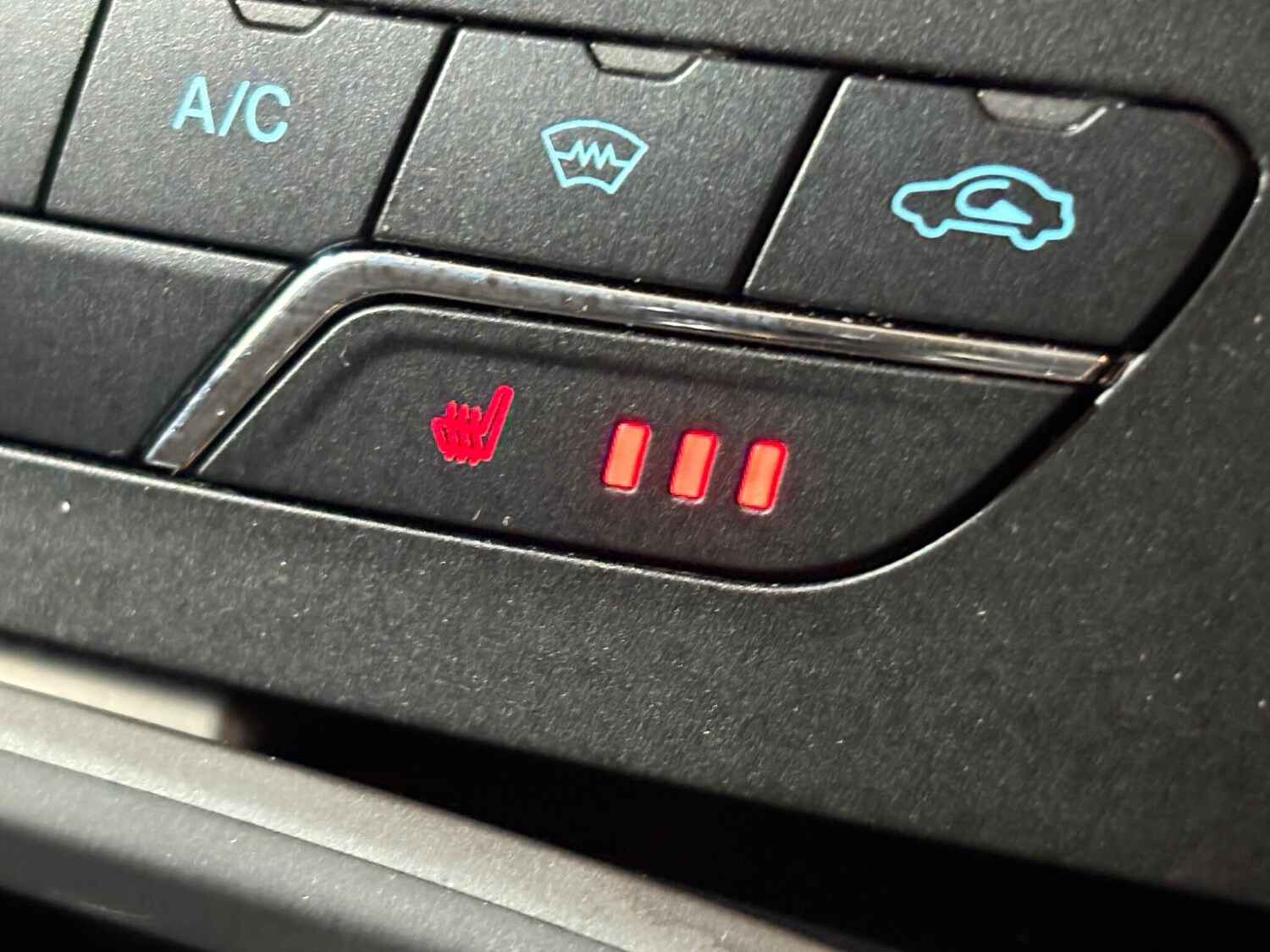 Used Ford Galaxy 2017 for sale - 76608139: Photo 73