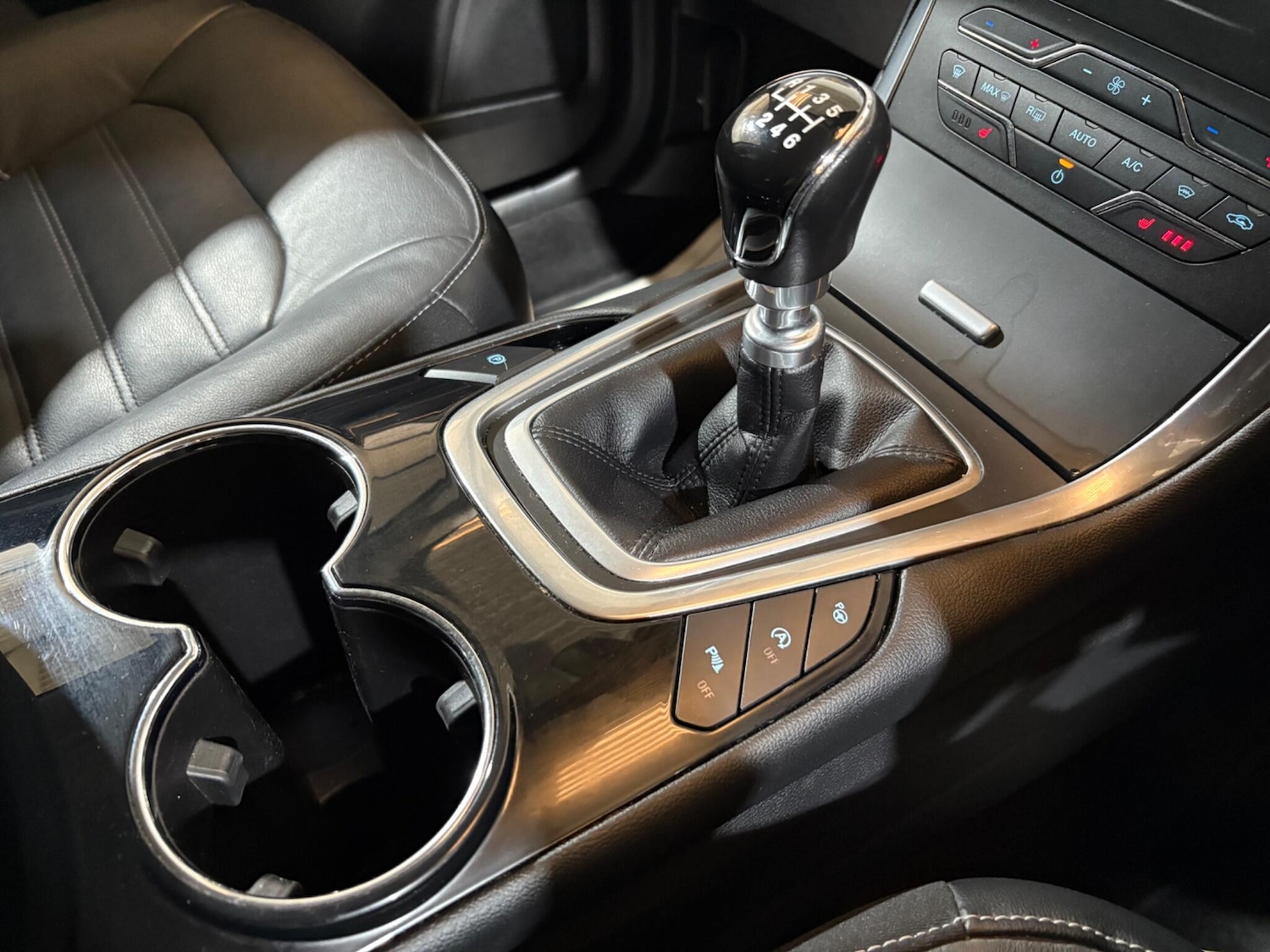 Used Ford Galaxy 2017 for sale - 76608139: Photo 80