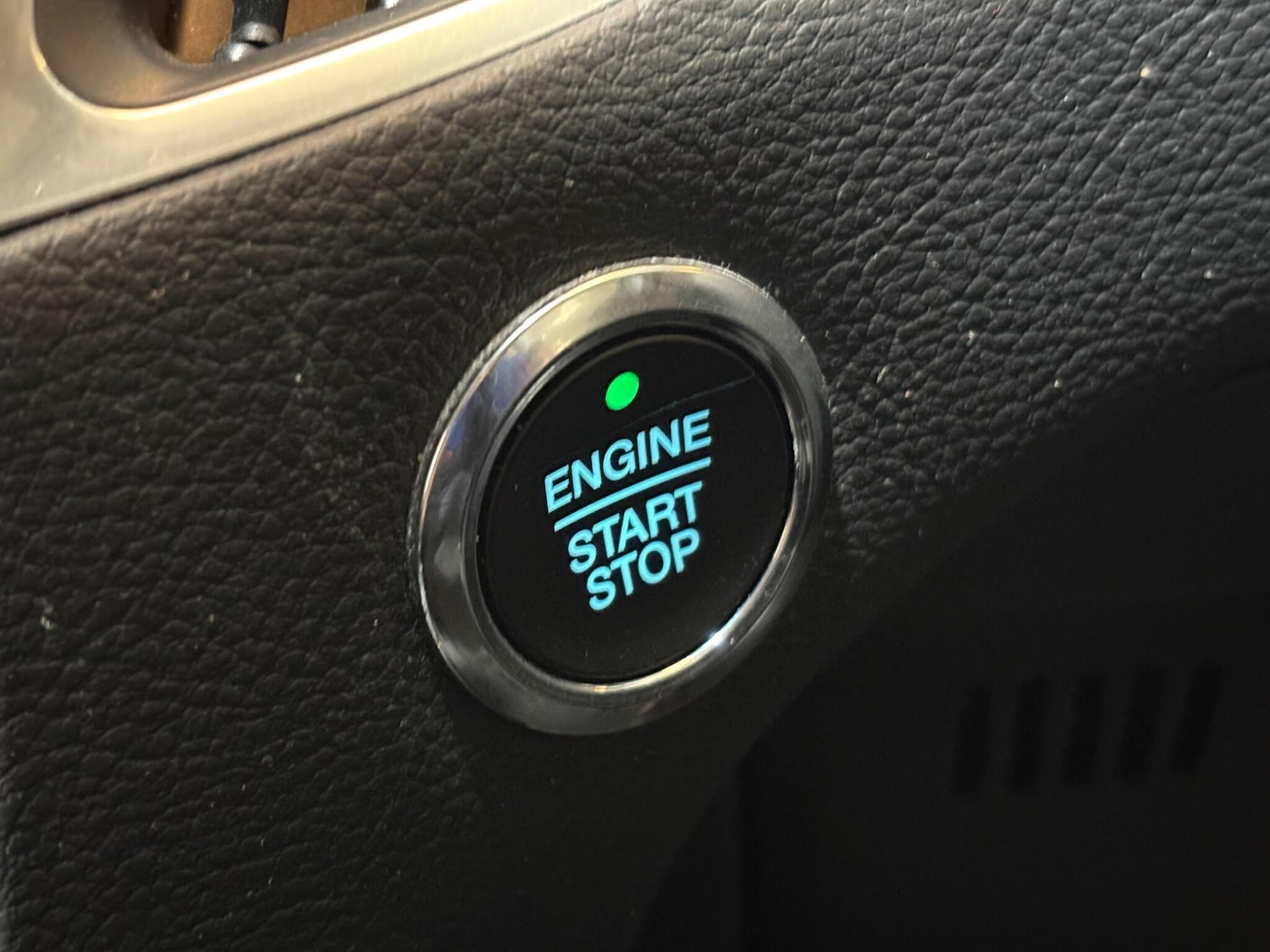 Used Ford Galaxy 2017 for sale - 76608139: Photo 81