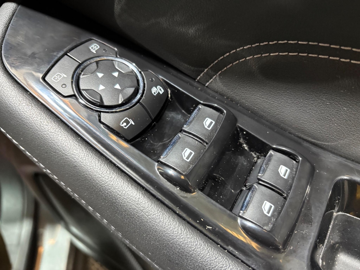 Used Ford Galaxy 2017 for sale - 76608139: Photo 90