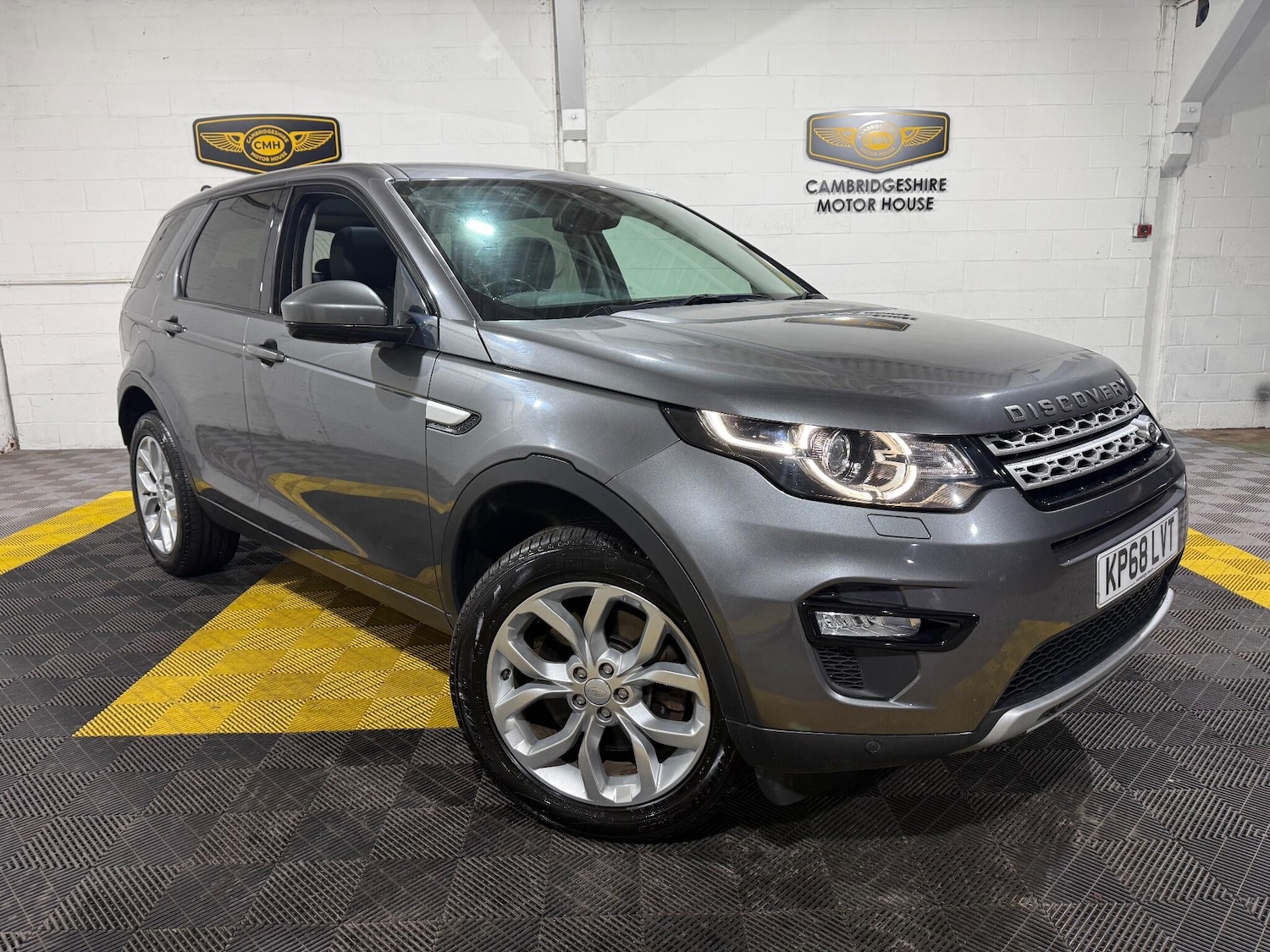 Used Land Rover Discovery Sport 2018 for sale - 77315206: Photo 1