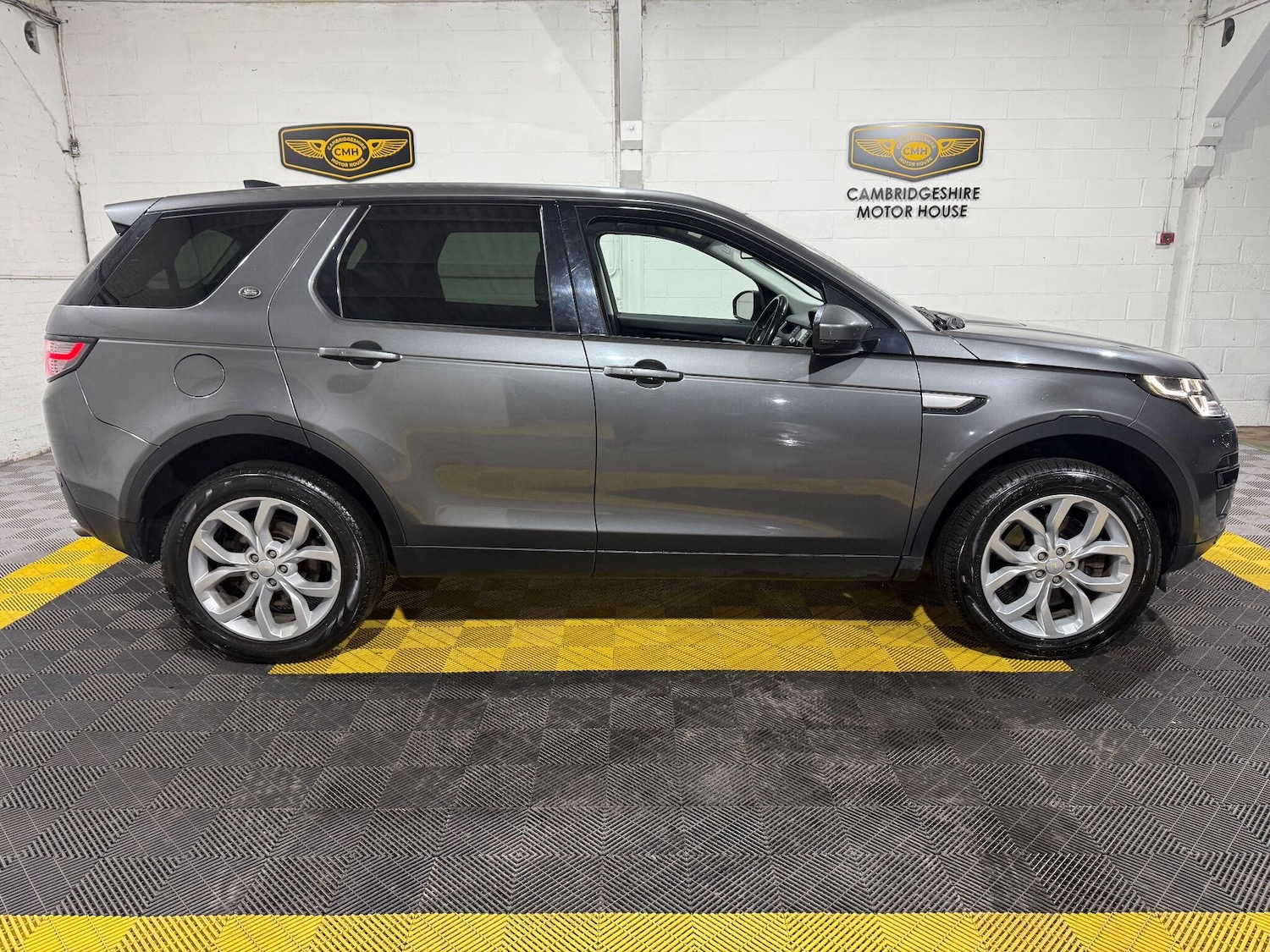 Used Land Rover Discovery Sport 2018 for sale - 77315206: Photo 16