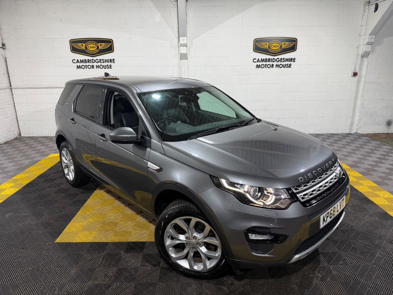 Used Land Rover Discovery Sport 2018 for sale - 77315206: Photo 31