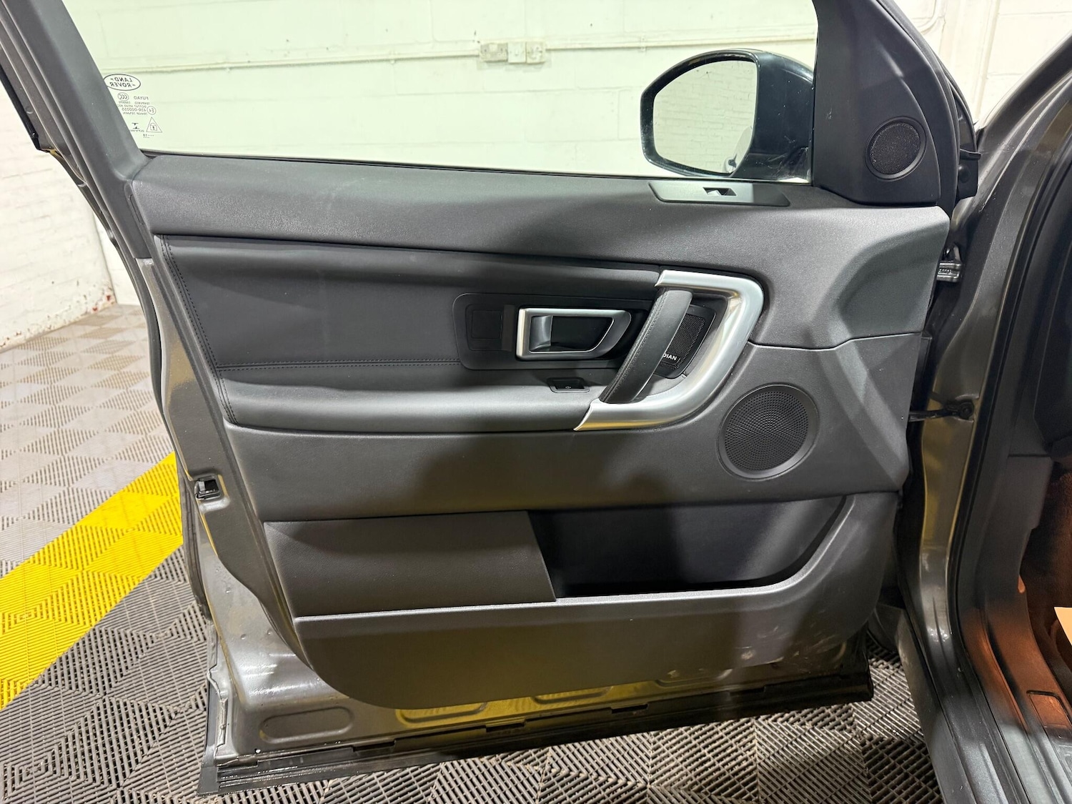 Used Land Rover Discovery Sport 2018 for sale - 77315206: Photo 60