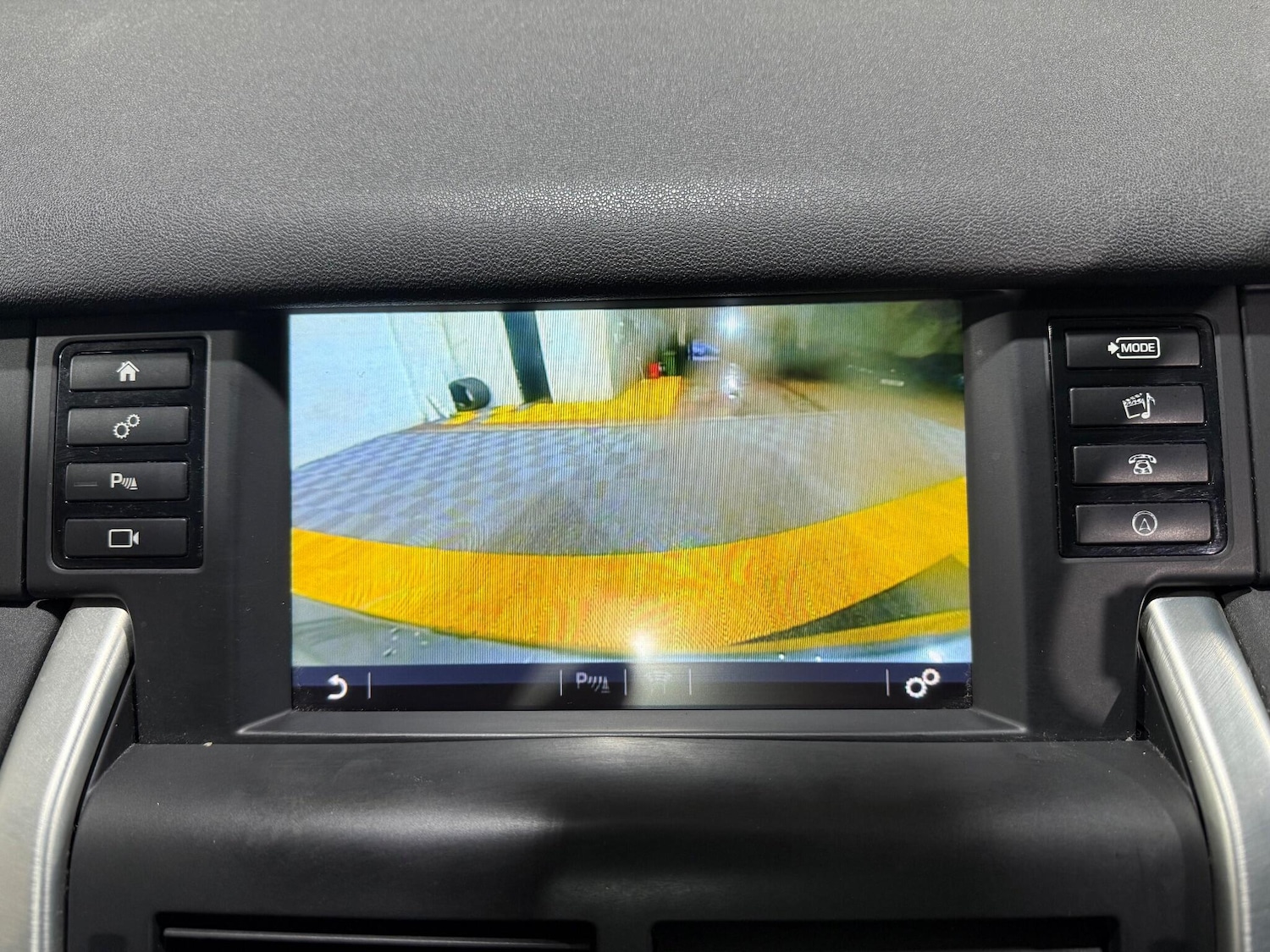 Used Land Rover Discovery Sport 2018 for sale - 77315206: Photo 7