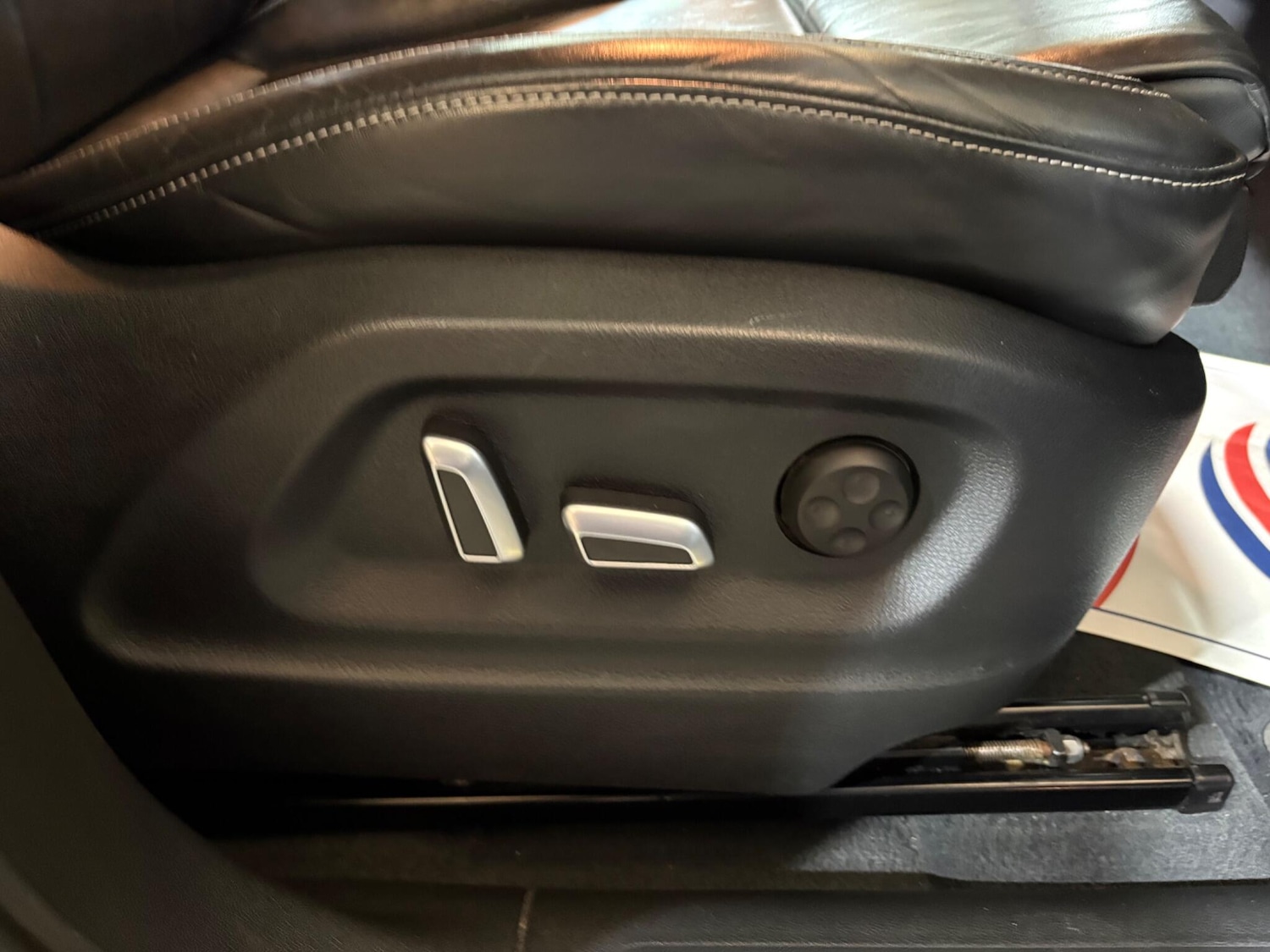 Used Audi SQ5 2015 for sale - 78184790: Photo 45