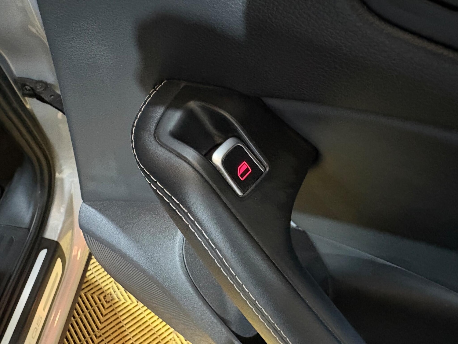 Used Audi SQ5 2015 for sale - 78184790: Photo 56